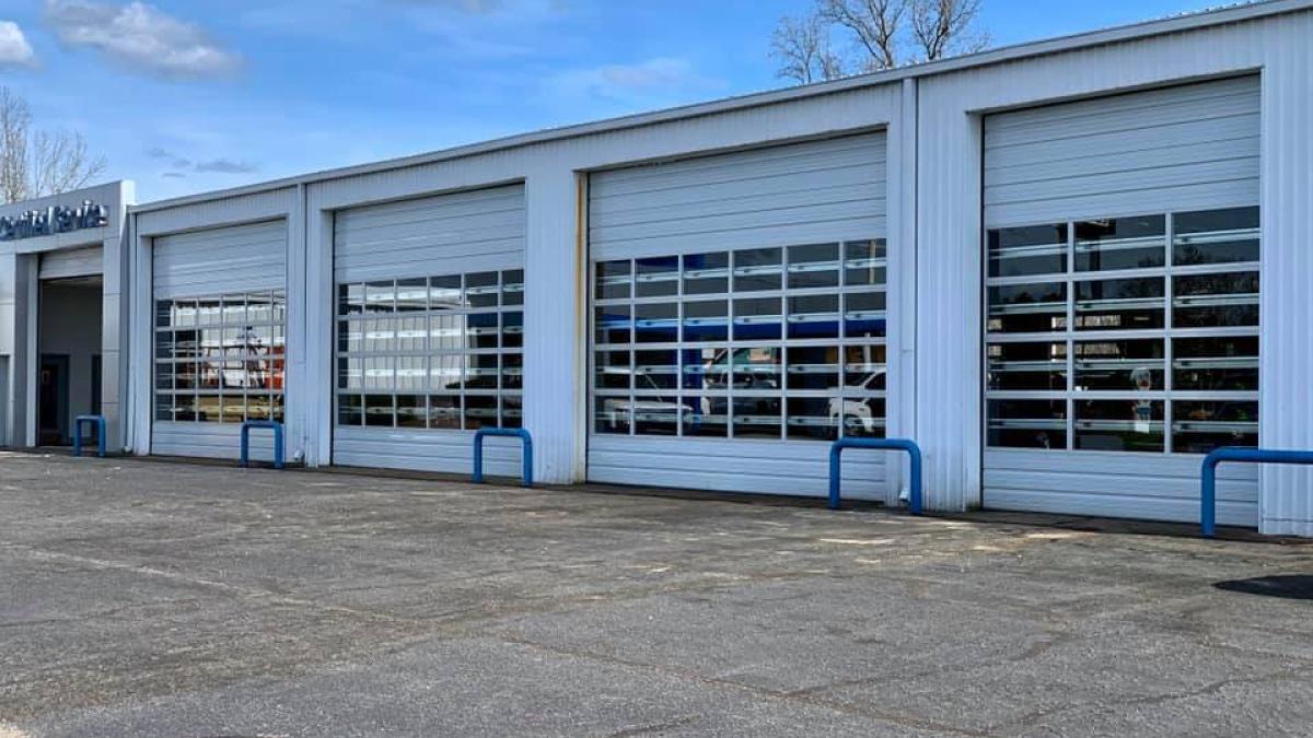 24-hr-garage-door-service-residential-commercial-and-industrial